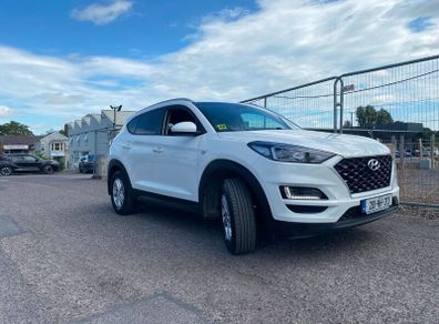 2 seater - Commercial Hyundai Tucson 2020