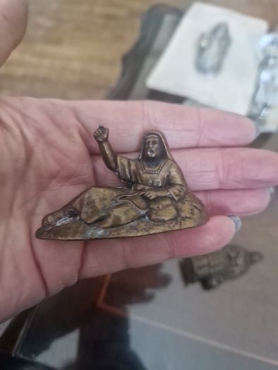 brass figures