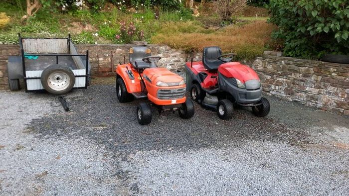 Castlegarden ride on mower