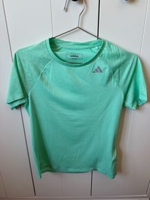 Adidas women ladies Adizero t-shirt, like new, never used, no tags