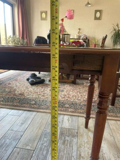 Extendable Drop Leaf Table - perfect for Christmas