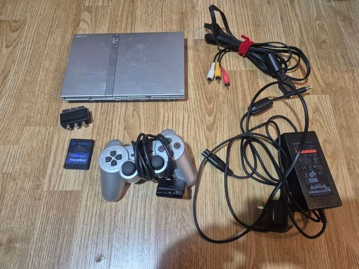Silver PS2 Slim  console