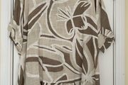 Linen blend Tunic Size 18