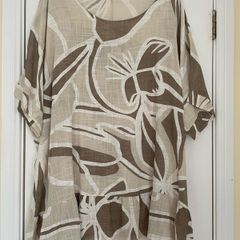 Linen blend Tunic Size 18