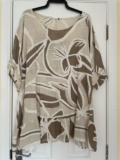Linen blend Tunic Size 18