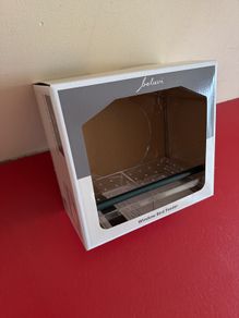 Window bird feeder viewing box
