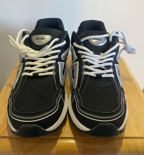 Dior B30 Black & White
