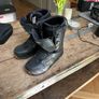 snowboard and boots Image 3