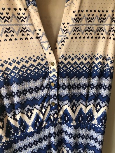 Ladies stunning dress worn once like new size 10
