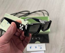 Off-White Men's Black Sunglasses