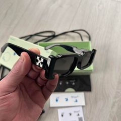 Off-White Men's Black Sunglasses