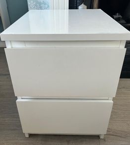 Chest of drawers (Malm Ikea)