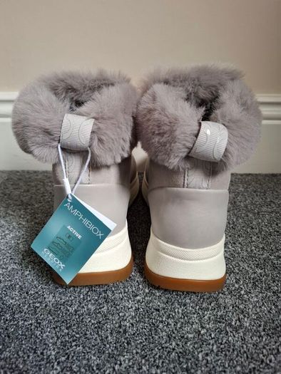 Brand new Geox AMPHIBIOX suede boots