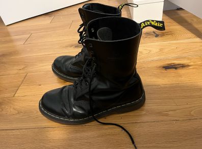 Dr Marten Size 11