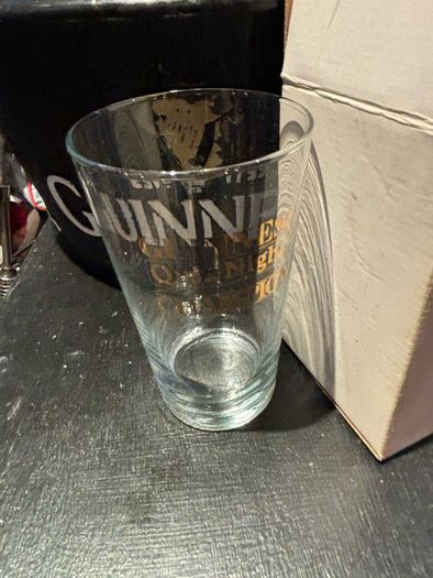 Guinness vintage 1 pint glass