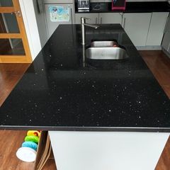 Quartz countertop