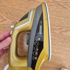 clothes iron