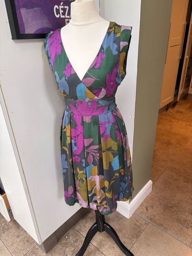 WAREHOUSE 100% Silk Wrap Dress UK 8 Floral Wedding Guest