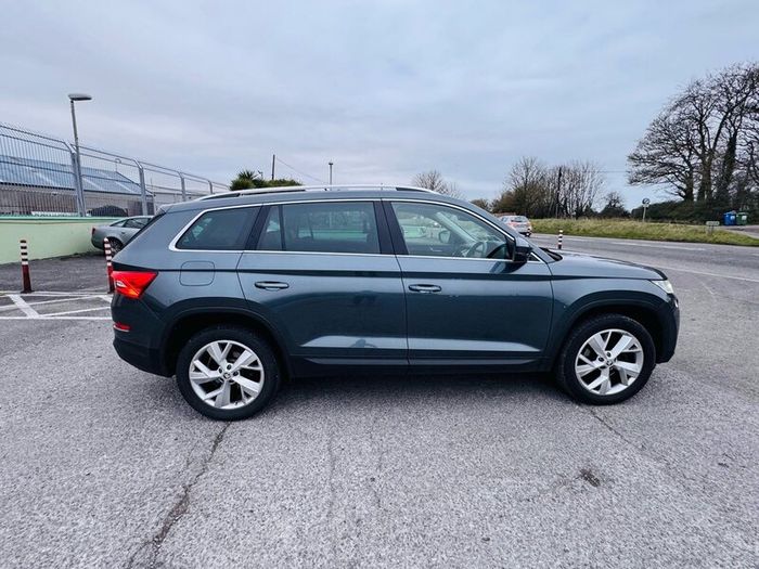 2020 Kodiaq style Dsg 7 seater with sunroof newNCT