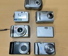 Joblot x 7 Faulty Digital Cameras Spares Repairs Lumix, Kodak, Nikon, Fujifilm etc