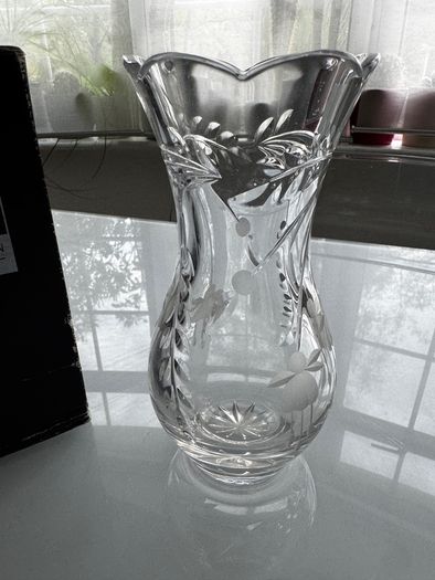 royal doulton vase