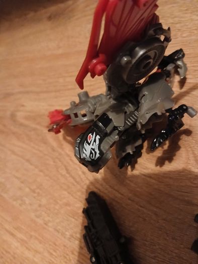 Transformer DOTM Laserbeak