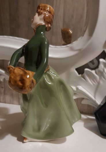 Royal Doulton figurine "Grace "