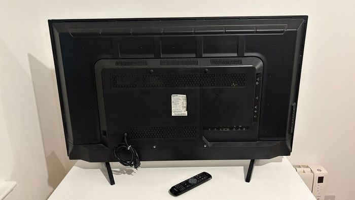 Phillips 42" TV + Fire TV Stick