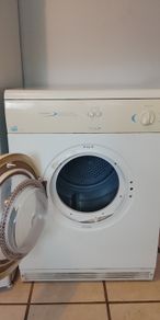 Vented clothes dryer