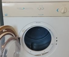 Vented clothes dryer