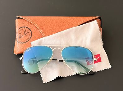 Ray-Ban Aviators Sunglasses (light blue gradient)