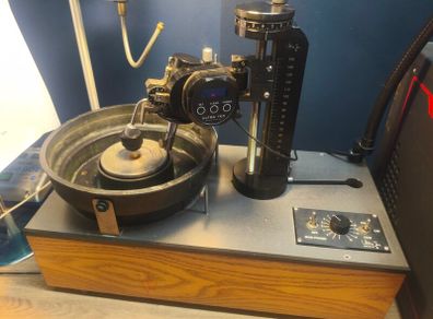 Ultratec V5 digital faceting machine