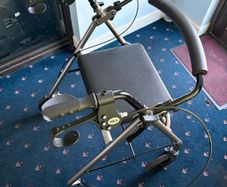 Walking rollator