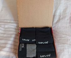 4 Pair Set of Levi's Socks ((Fully Authentic))