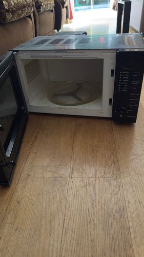 Microwaves Russell Hobbs