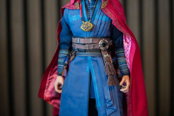 Hot Toys Doctor Strange - Spider-Man: No Way Home  1/6 Scale MMS629