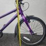 GIANT girls Purple 20" Bike Great Condition Image 7