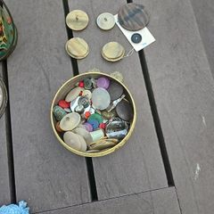 Buttons