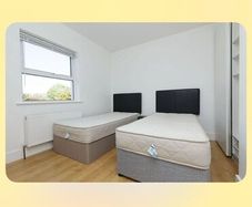 2 single beds