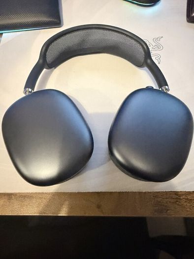 Apple AirPod Max 2nd Generation Midnight Black, USB C, Noise Cancelling RRP600