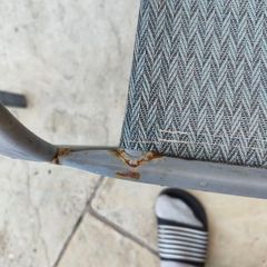 outdoor table and 5 chairs