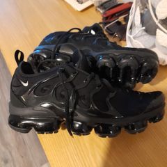 Nike vapourmax as new black 8.5uk
