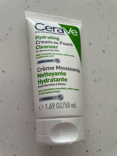 Cerave hydrating cleanser 50ml - New / Sealed