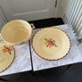 Serving dish with lid & matching platter Image 10