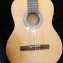 Beginner Classical Guitar Bundle - Case and Accessories - 60 EUR ono Image 5