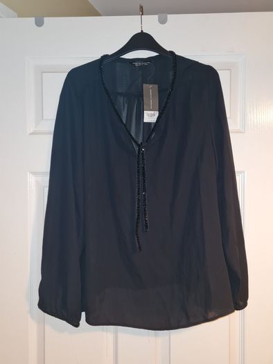 PLUS SIZE (20) Dorothy Perkins Bead Detail Top. New