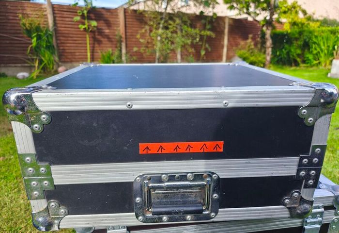DJ mixer flightcase