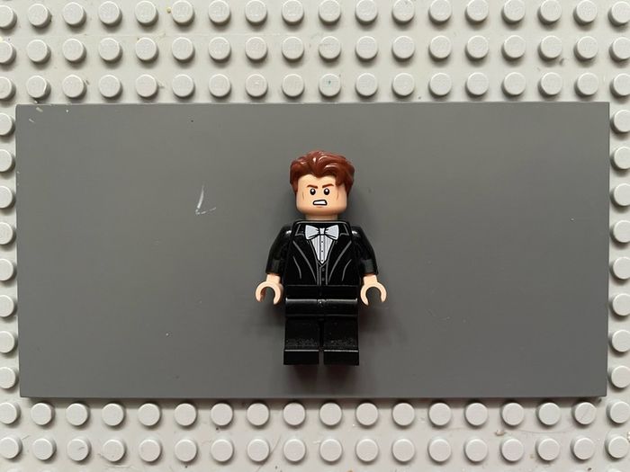 lego Harry Potter hp188 Cedric Diggory minifigure- Black Suit and Bow Tie