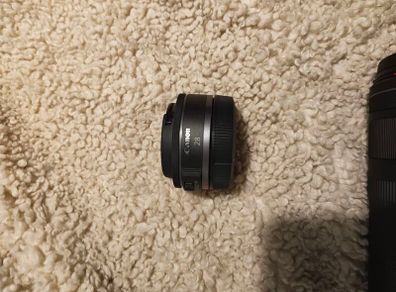 Canon EF 28mm f/2.8