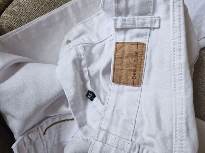 white jeans
